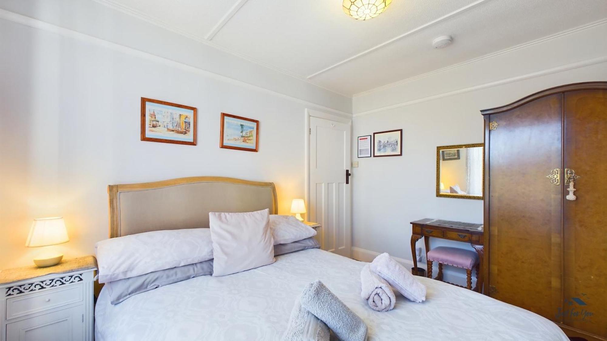Anchor Down Cottage The Perfect Seaside Retreat Sleeps 4 Beach 2 Mins Ryde  Εξωτερικό φωτογραφία